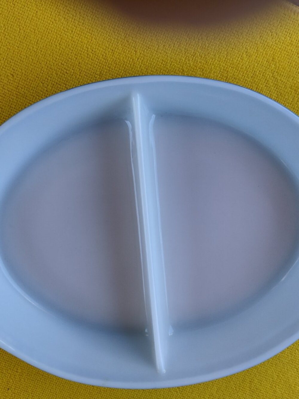 1961 Pyrex Royal Blue 1.5 Qt Divided Promo Casserole Dish w/ Medallion Lid - Picture 5 of 16